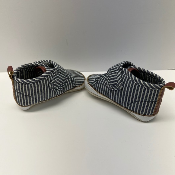 Osh Kosh B gosh baby B 'Gosh Shoes Sneakers Striped Hook and Loop Size 2 - Picture 5 of 7